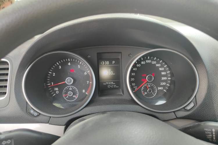 Used Volkswagen Golf 2012 1.6L Automatic Fashion Model