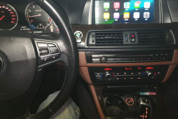 Used BMW 5 Series 2014 525Li Leading Model