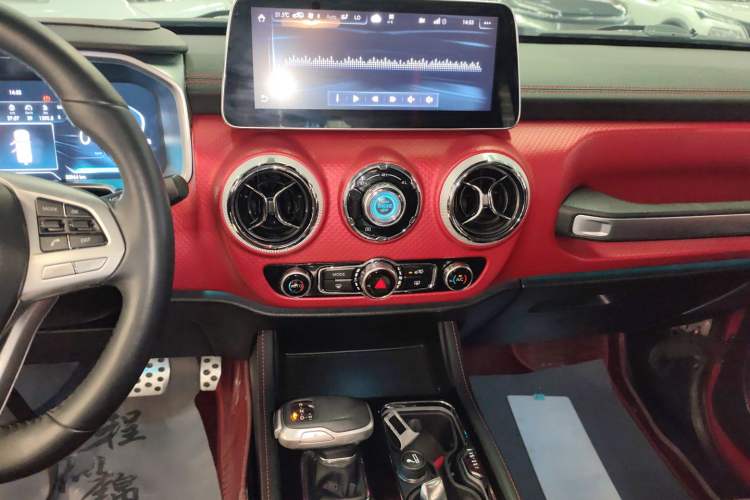 Used BAIC Off-Road BJ40 2020 2.0T Automatic Four-Wheel Drive Urban Hunter Edition Chivalrous Type