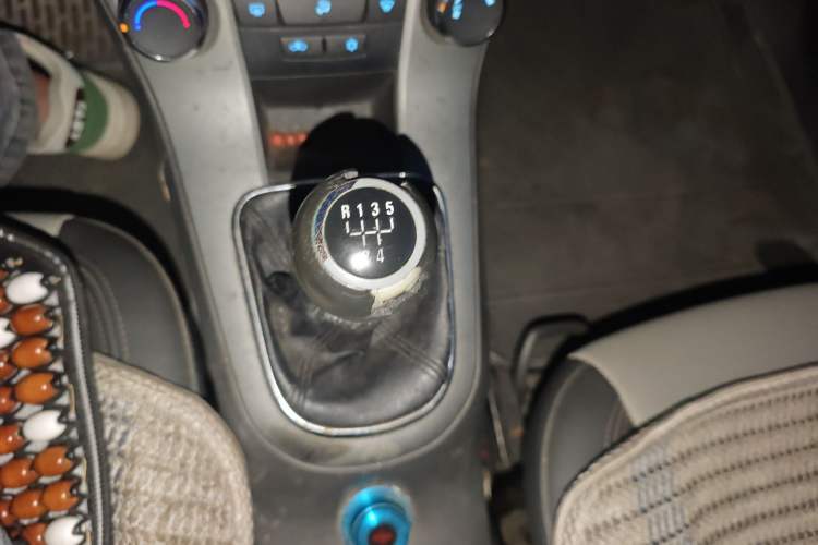 Used Chevrolet Cruze 2013 1.6L SL Grand Edition Manual Transmission
