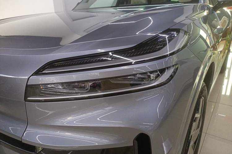 Used ONVO Luxeed L90 2025 Model—Ultra Six-Seater Version Left Front Headlight