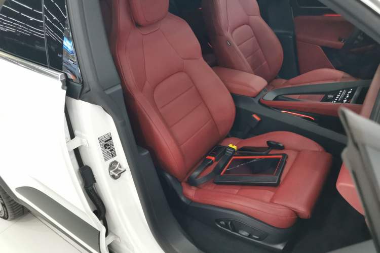 Used Porsche Macan 2024 Macan Long Range Edition
