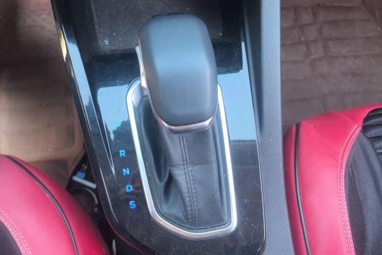 Used Ford Escort 2021 1.5L Automatic Diamond Edition Gear Lever