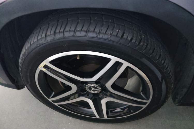 Used Mercedes-Benz GLA 2017 GLA 260 4MATIC Sport Edition Exterior 2