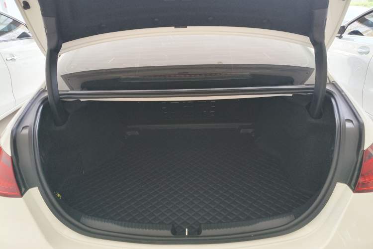 Used Mercedes-Benz C-Class 2025 C 260 L Obsidian Night Sport Edition
