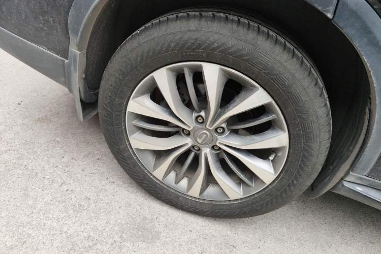 Used GAC Trumpchi GS8 2017 320T Two-Wheel Drive Luxury Smart Connectivity Version (7 Seats)