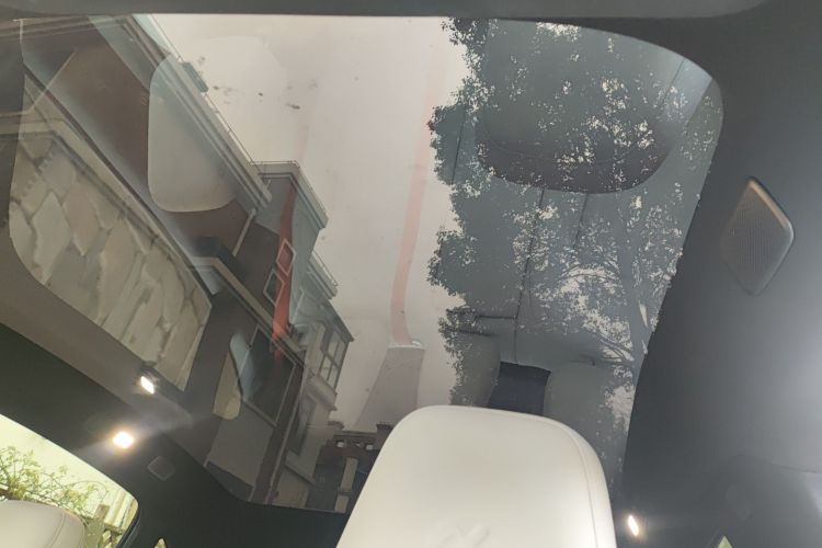 Used ONVO L60 2024 60 kWh Rear-Drive Version Headliner