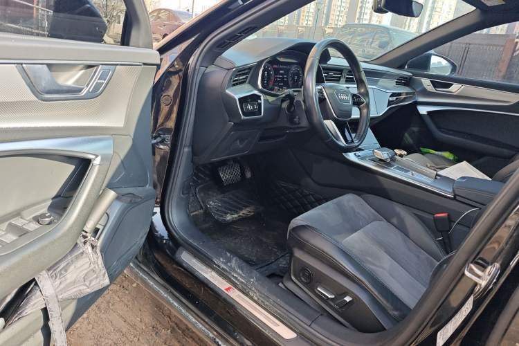 Used Audi A6L 2023 40 TFSI Luxury Dynamic Model