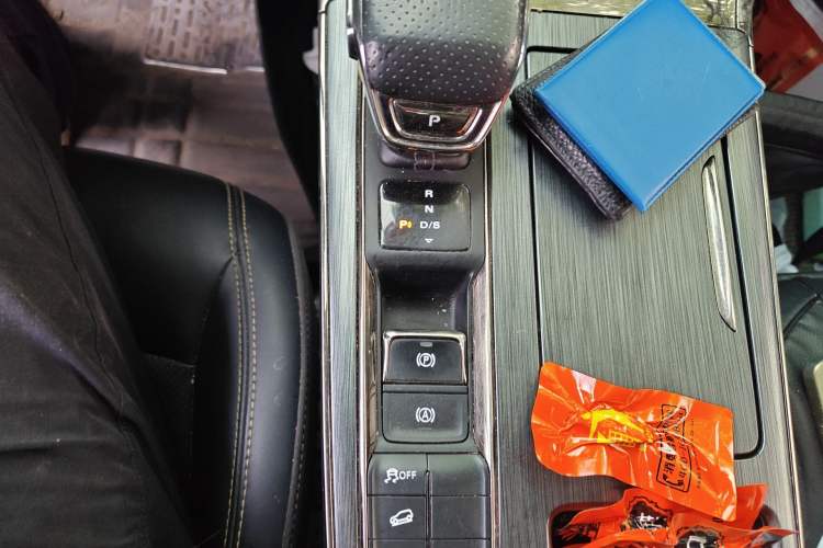 Used Roewe RX5 2022 330TGI Automatic National Style Edition Gear Lever