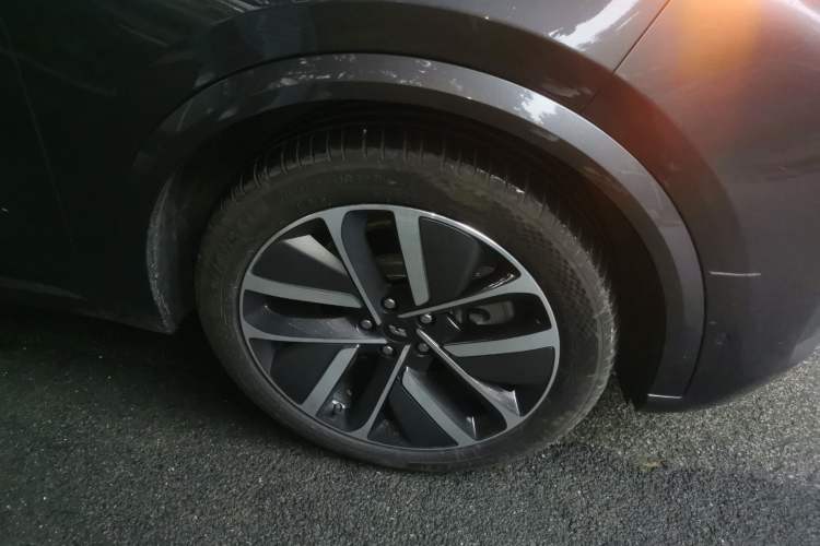 Used Li Auto L9 2022 Max model
