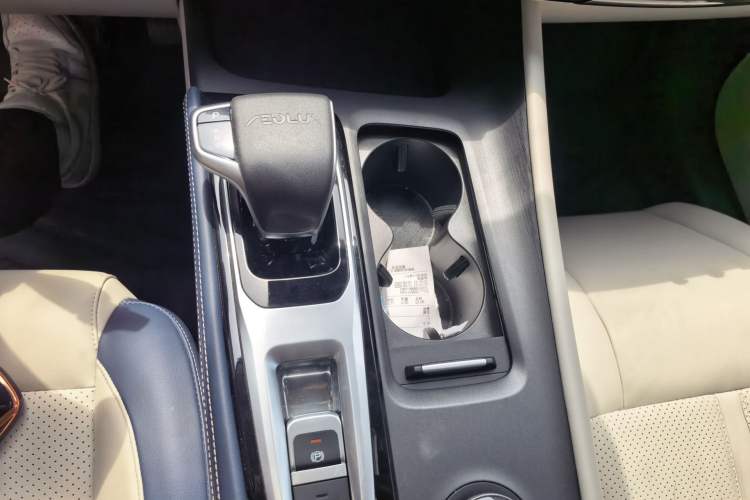 Used Dongfeng Aeolus Huge 2022 Mach Power 1.5T DareDrive Edition · Smart