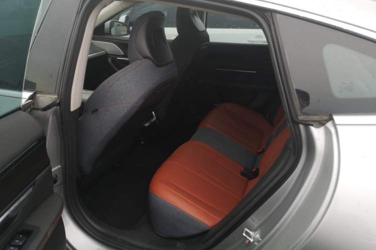 Used XPeng P7 2022 480 Standard Range Smart Drive Edition Left Rear Seat