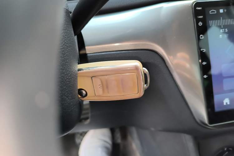 Used Volkswagen Lavida 2019 Lavida Start 1.5L Manual Fashion Edition China VI Standard Vehicle Key