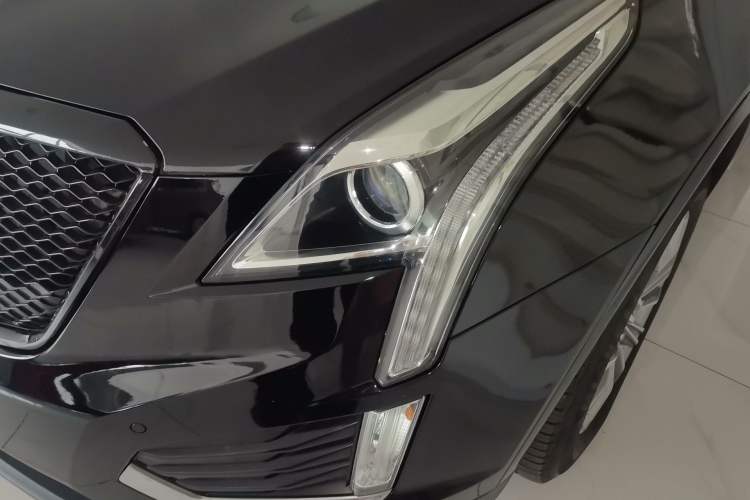 Used Cadillac XT5 2016 25T Luxury Model Left Front Headlight