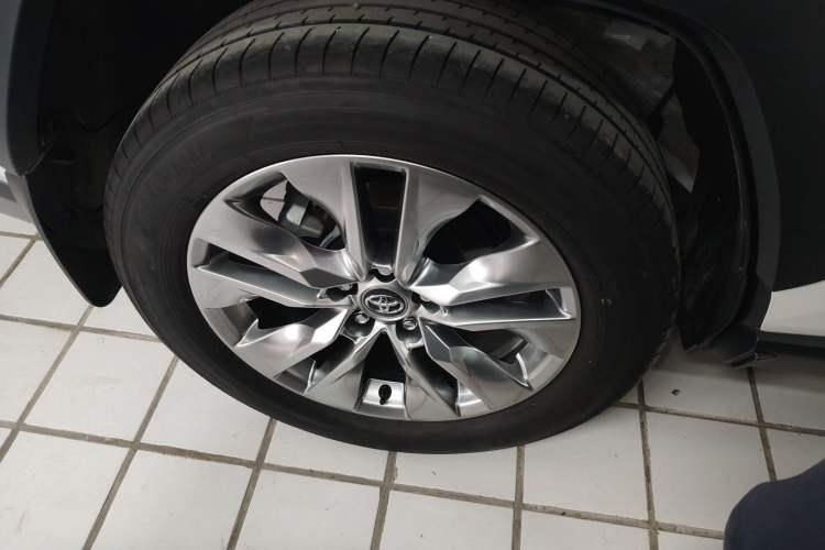 Used Toyota Wildlander 2024 2.0L CVT Two-Wheel Drive Leading Edition