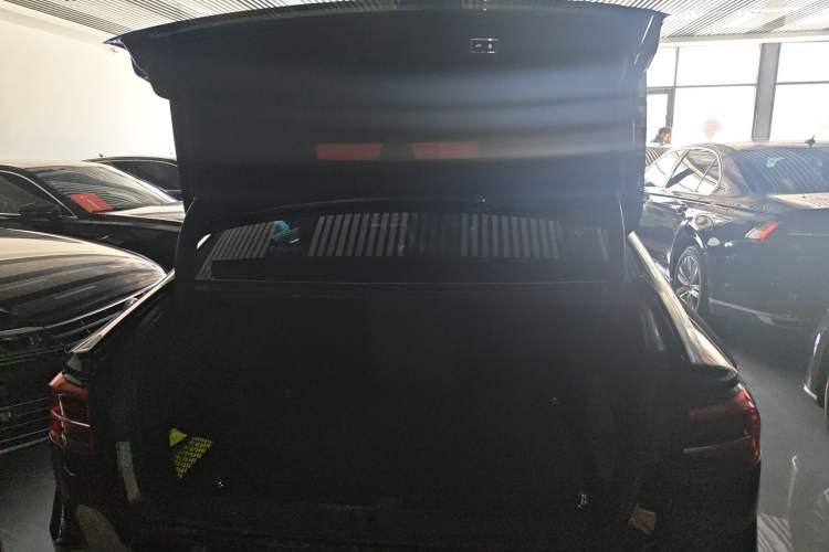 Used Volkswagen Phideon 2021 380TSI Prestige Edition
