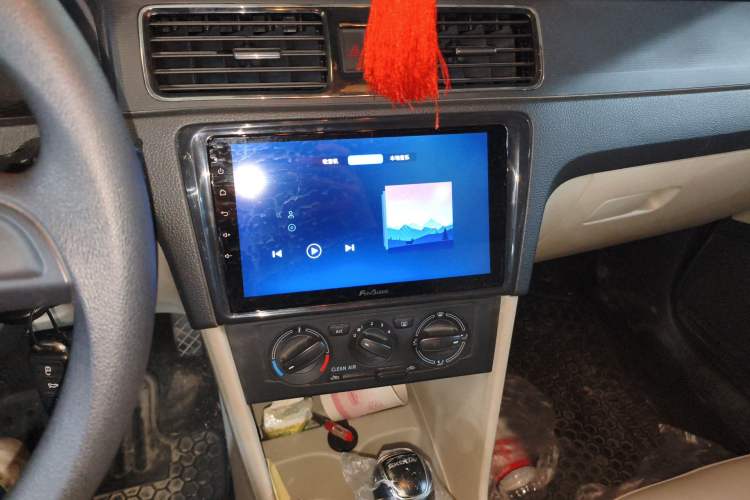 Used Skoda Rapid 2016 1.6L Automatic Chuanxing Edition Audio And AC Panel