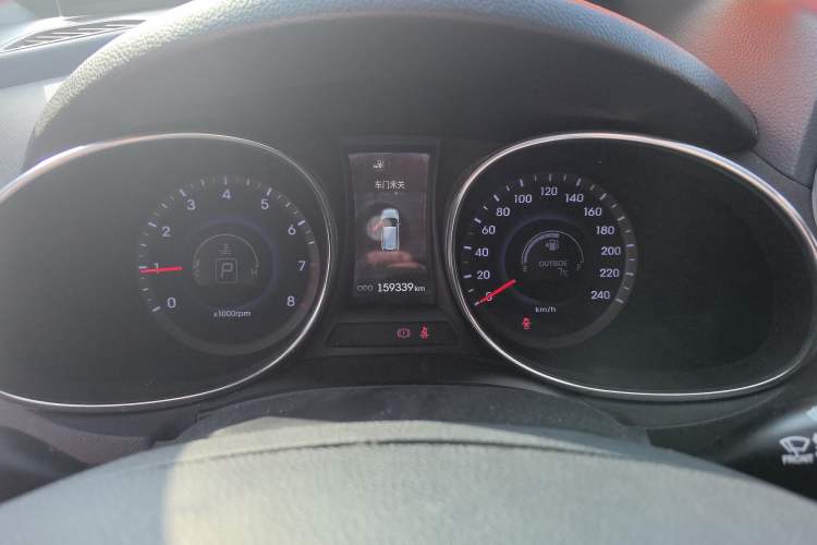 Used Hyundai Santa Fe 2013 2.4L Automatic 4x4 Prestige Edition