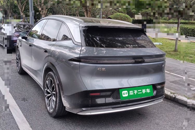 Used Zeekr 7X 2025 100 kWh Long-Range Rear-Wheel Drive with Intelligent Driving Features