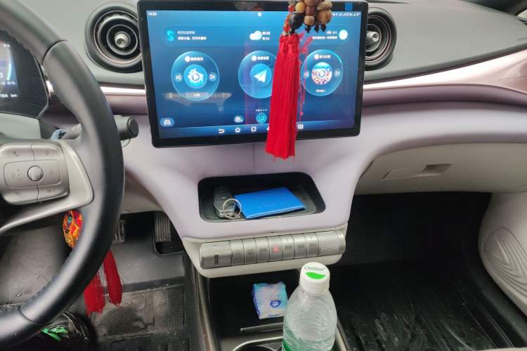 Used BYD Dolphin 2023 420 km Fashion Edition Audio And AC Panel