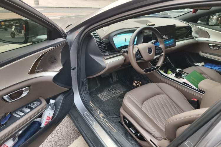 Used BYD Han 2023 DM-i Champion Edition 121KM Prestige Model Driver Seat