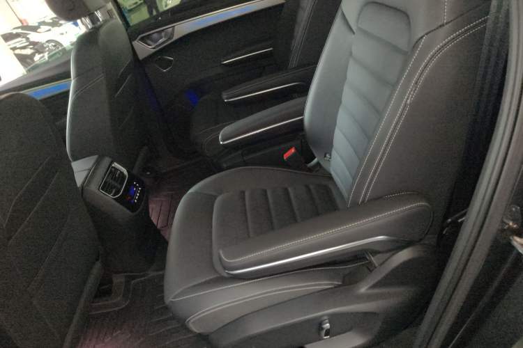 Used Volkswagen Talagon 2023 Facelift 380TSI All-Wheel-Drive Luxury Jiajing Pro 6-Seater Left Rear Seat