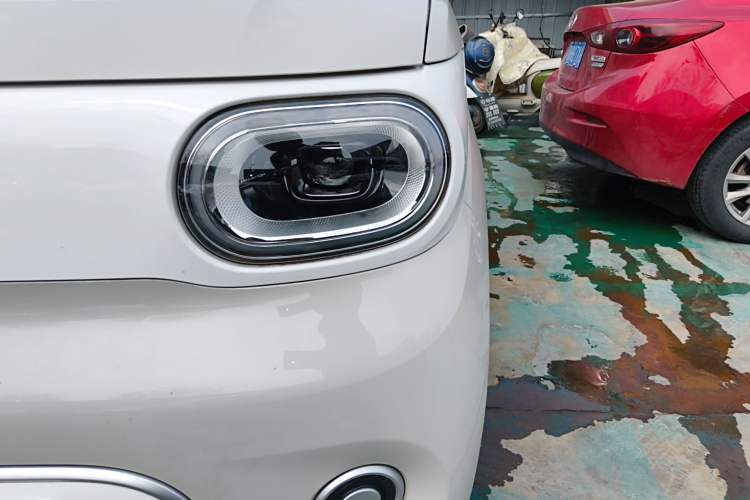 Used Wuling Hongguang MINIEV 2024 3rd Generation 215km Youth Edition Left Front Headlight