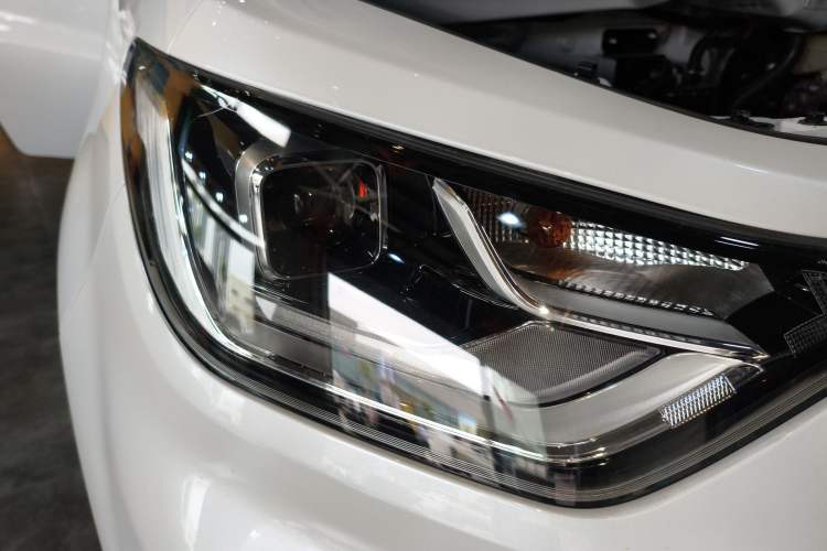 Used JAC Yiwei E10X 2024 Charming Edition 301km Air
