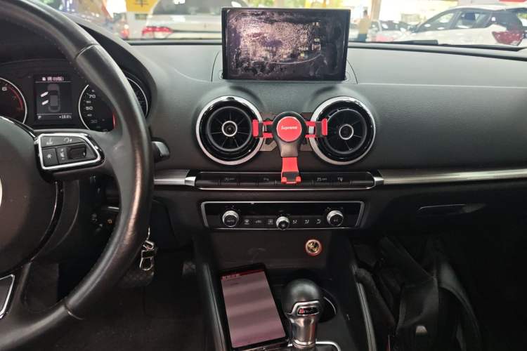 Used Audi A3 2015 Limousine 35 TFSI Millionth Anniversary Comfort Model
