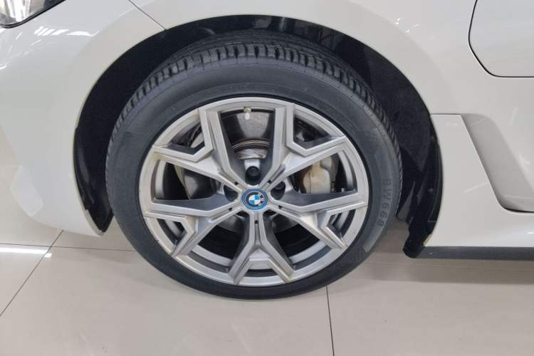 Used BMW i3 2022 eDrive 35 L