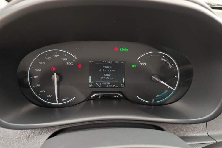 Used Wuling Hongguang New Energy 2025 Extended-Range Hybrid 50 km Standard Version
