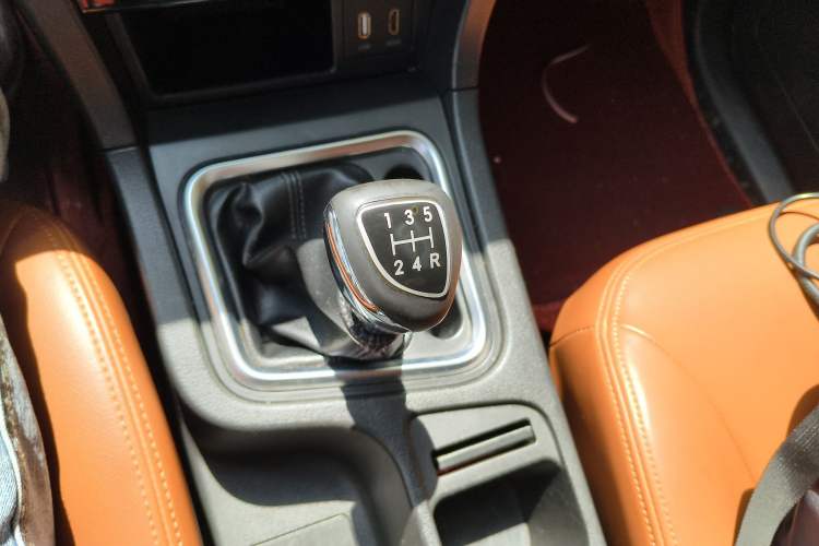 Used BAIC Weiwang M50F 2017 1.5L Luxury Model
