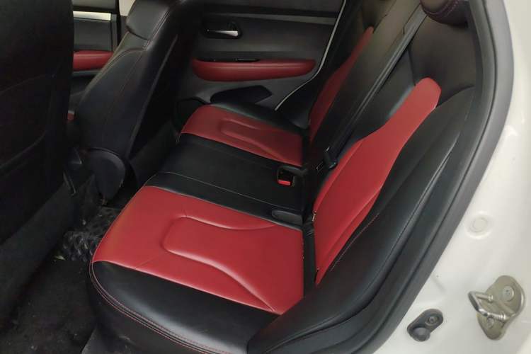 Used Haval H2s 2017 Red-Label 1.5T Dual-Clutch Luxury Model