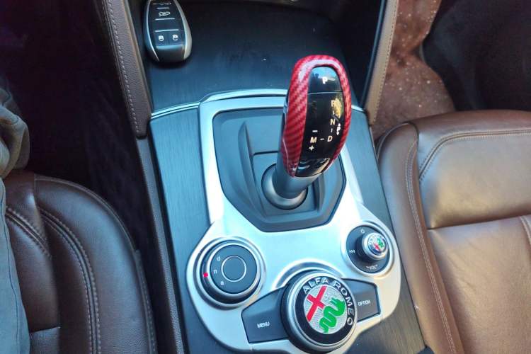 Used Alfa Romeo Stelvio 2017 2.0T 200HP Elite Edition
