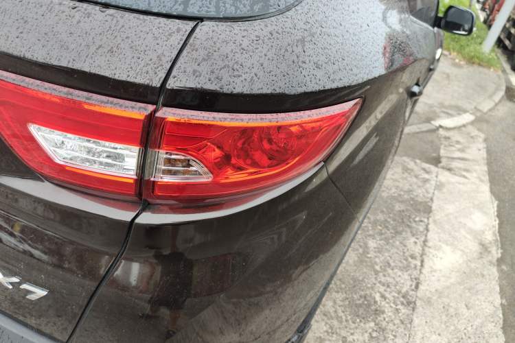 Used Soueast DX7 2017 1.5T Automatic Glory Edition