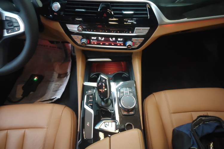 Used BMW 5 Series 2019 530Li Leading Model M Sport Package