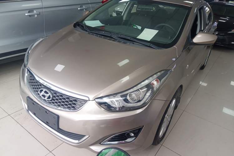 Used Hyundai Elantra (5th Generation / Langdong) 2016 1.6L Automatic Smart Version