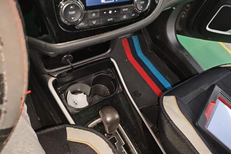 Used Mitsubishi Outlander 2019 2.0L Two-Wheel Drive Comfort Edition 5 Seats China VI Standard