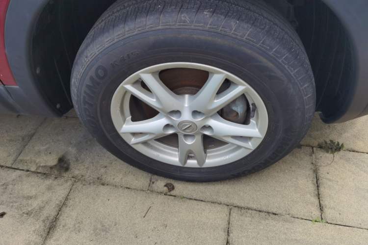 Used Nissan Qashqai 2012 2.0 XL Fire CVT 2WD Right Front Wheel Hub