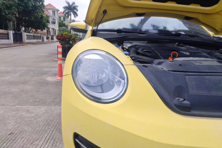 Used Volkswagen Beetle 2013 1.4TSI Fashion Edition Right Front Headlight