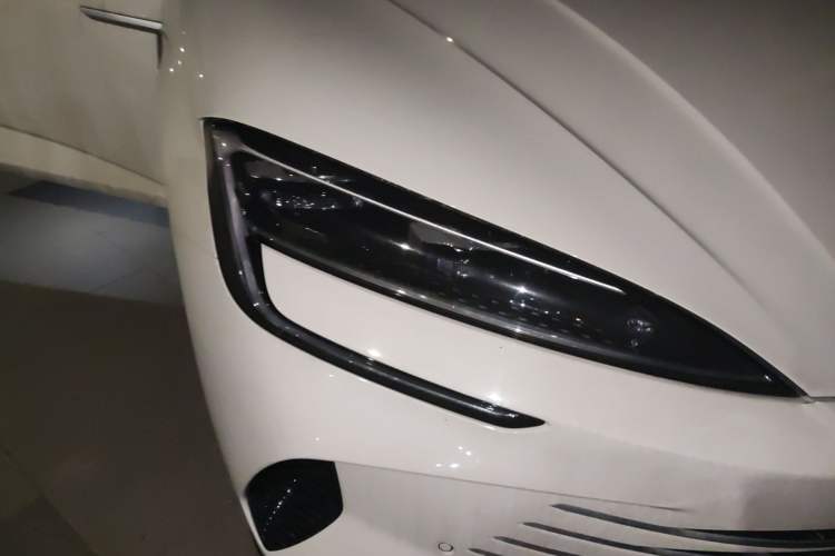 Used BYD Seal 2023 DM-i 1.5L 121km Prestige Model