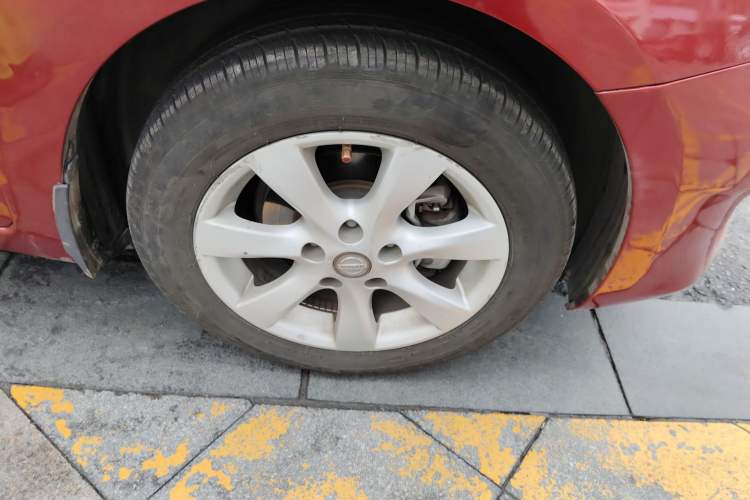 Used Nissan Tiida 2014 1.6L CVT Smart Model
