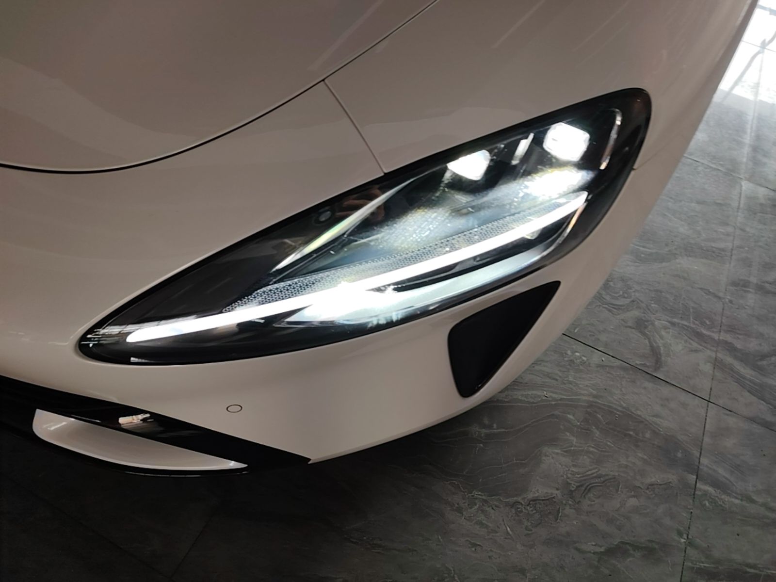 Xiaomi Auto SU7 2024 Four-Wheel Drive Ultra-Long Range Advanced Intelligent Driving Max Edition — снимка 8
