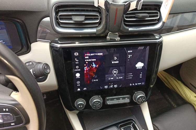 Used Lynk & Co 02 2018 1.5T DCT Two-Wheel Drive Zhaopu Version China V Standard
