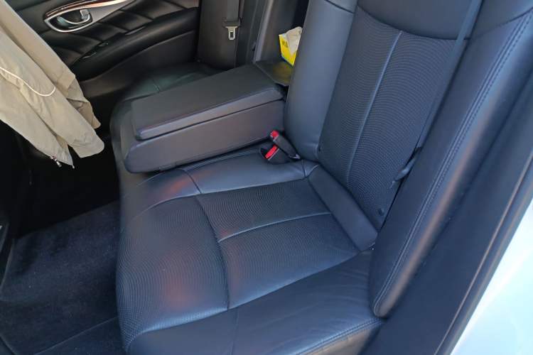 Used Infiniti Q70 2013 Q70L 2.5L Comfort Edition