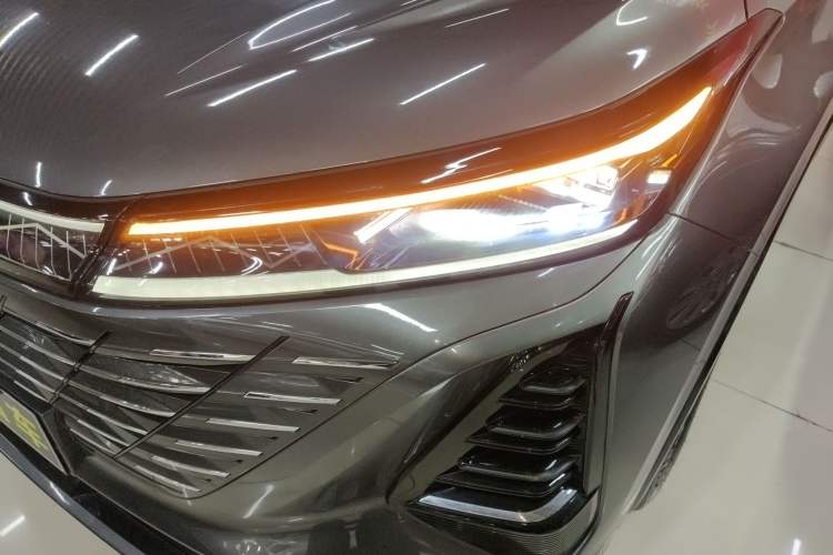 Used CHANGAN CS75 PLUS 2024 3rd Generation Champion Edition 1.5T Intelligent Drive Dynamic Model
