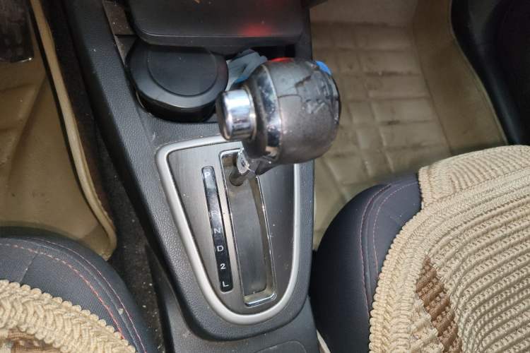 Used Geely Auto Diamond 2014 CROSS 1.5L Automatic Elite Model
