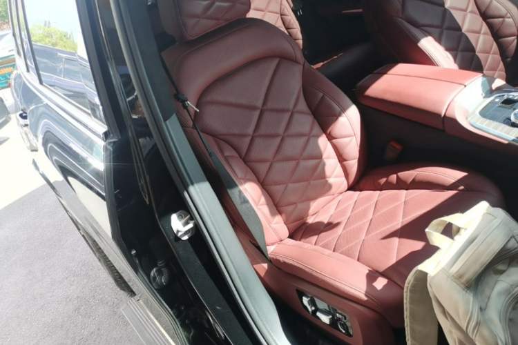 Used BMW X5 2023 xDrive 40Li M Sport Night Edition Package
