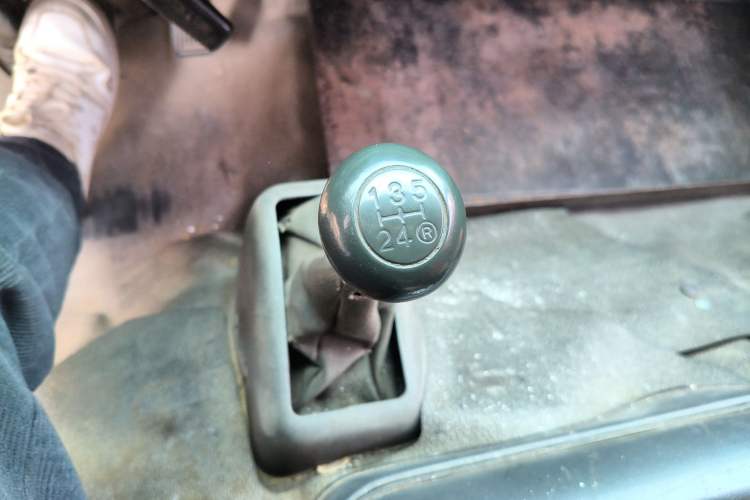Used Jinbei Hiace  Gear Lever