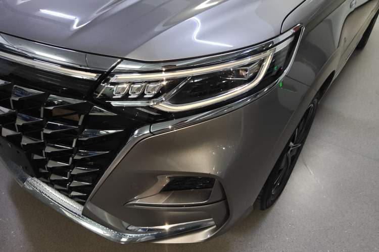 Used Roewe iMAX8 2023 400TGI Comfort Edition